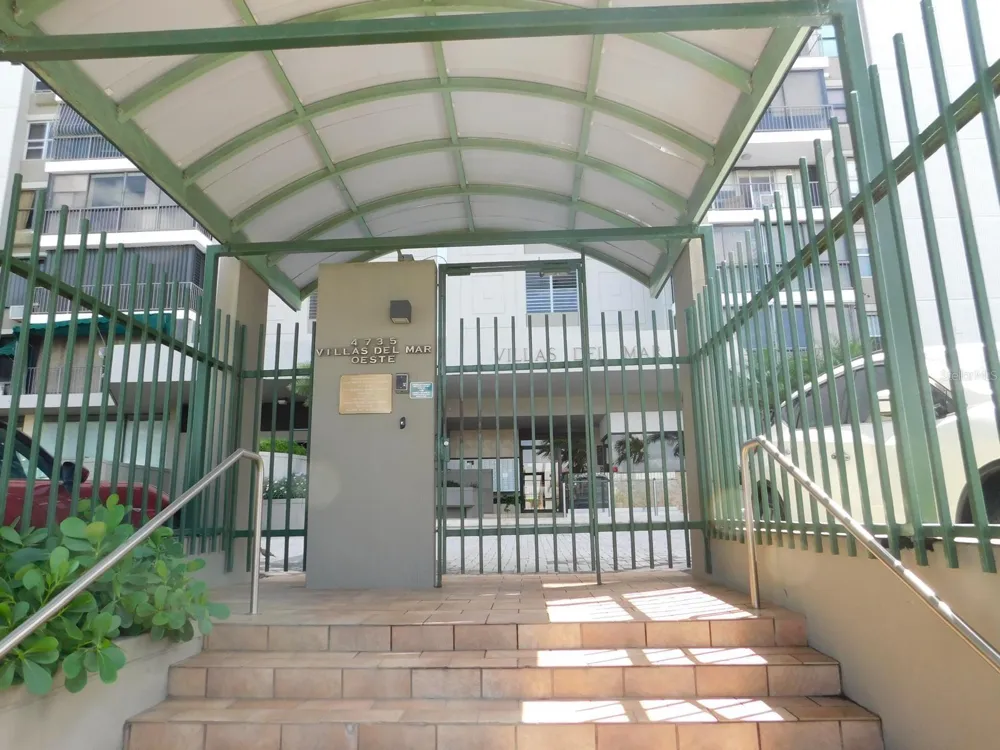 4745 ISLA VERDE AVENUE #17G Carolina, PR 00979