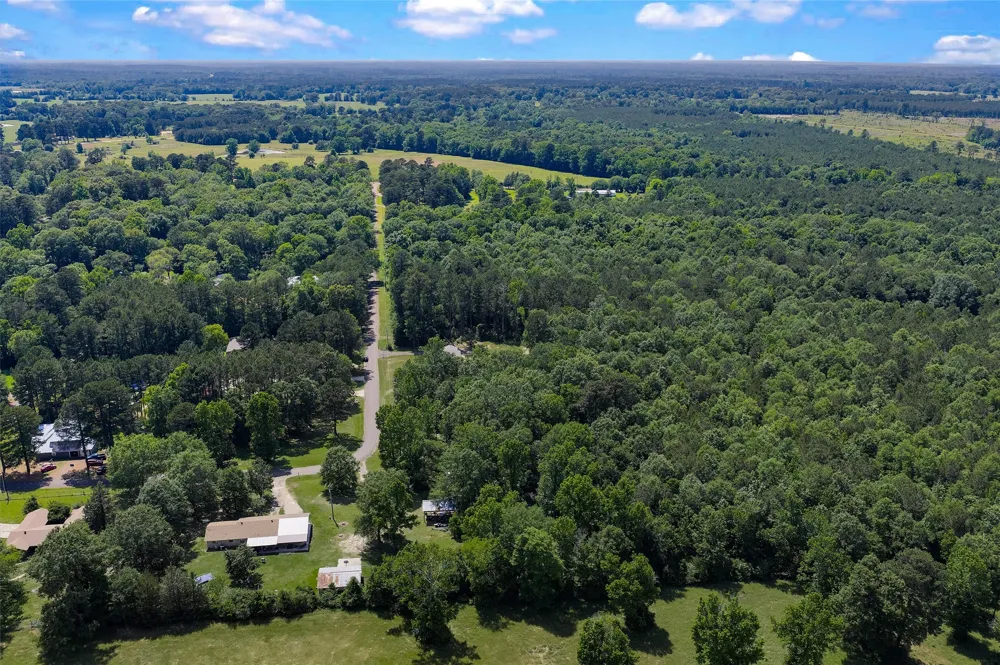 County Road 3361 De Berry, TX 75639