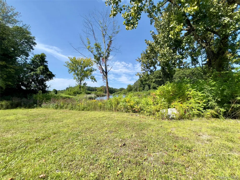 27 Picnic Woods Road Clintondale, NY 12515
