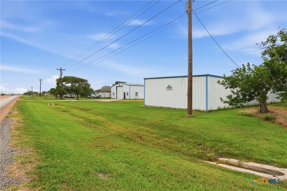 5633 Hwy 238 Port Lavaca, TX 77979