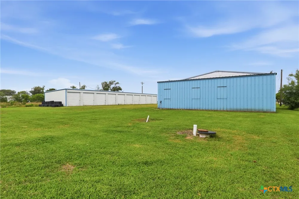 5633 Hwy 238 Port Lavaca, TX 77979