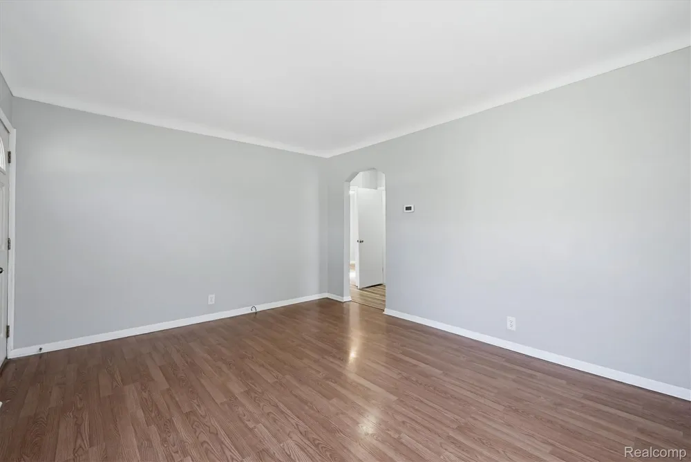 27320 Hampden Street Madison Heights City, MI 48071