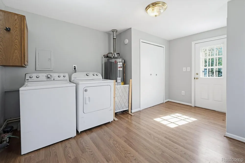 27320 Hampden Street Madison Heights City, MI 48071