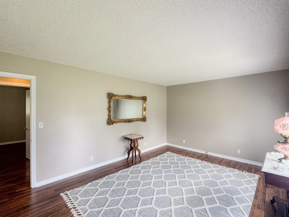 1406 Ellington Dr Lafayette, TN 37083