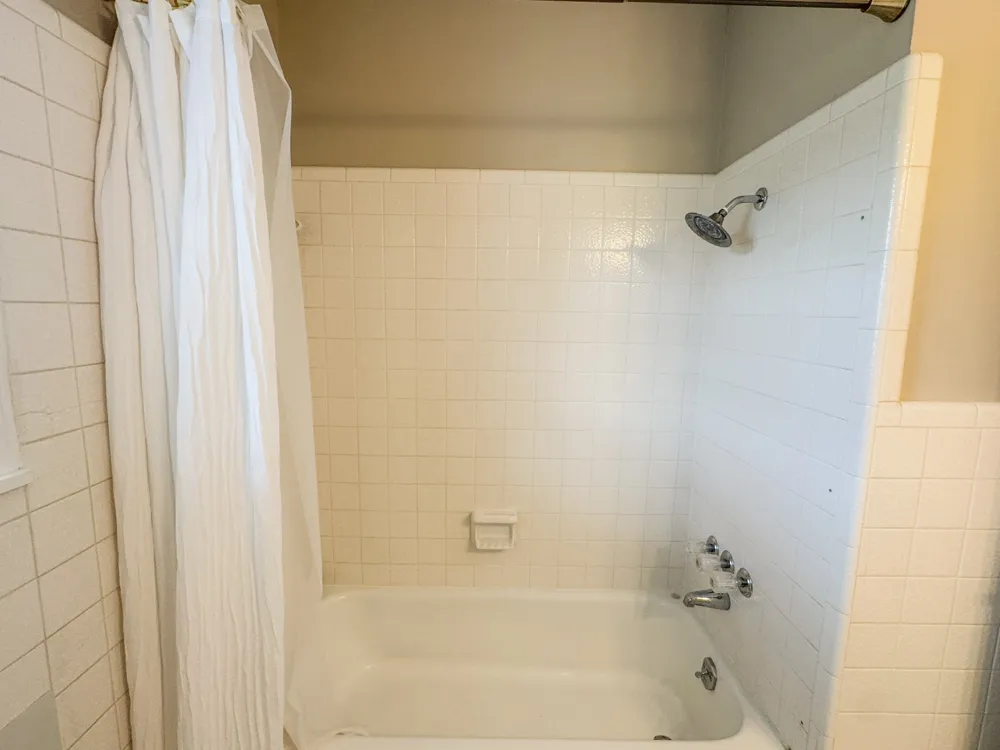 1406 Ellington Dr Lafayette, TN 37083