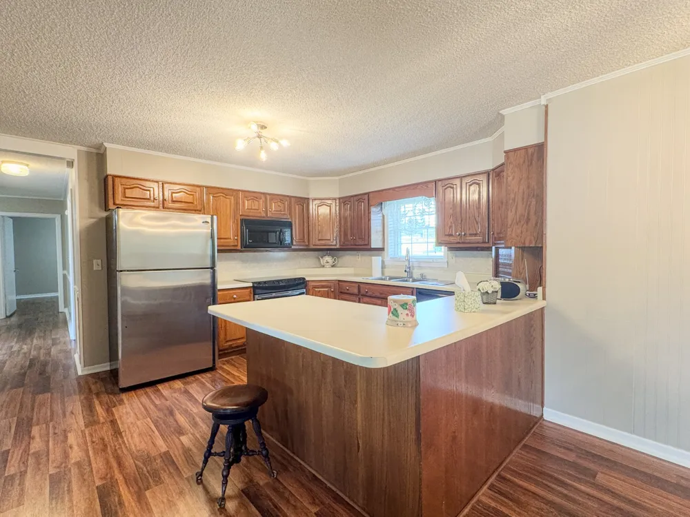 1406 Ellington Dr Lafayette, TN 37083