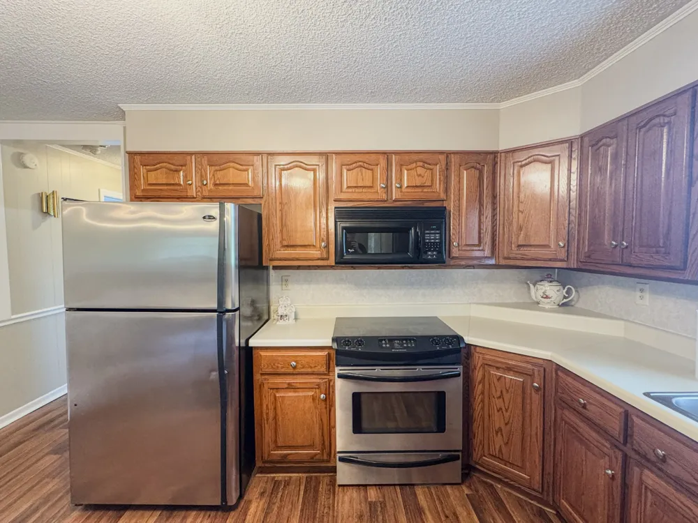 1406 Ellington Dr Lafayette, TN 37083