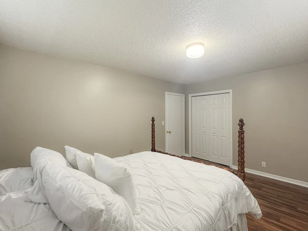 1406 Ellington Dr Lafayette, TN 37083
