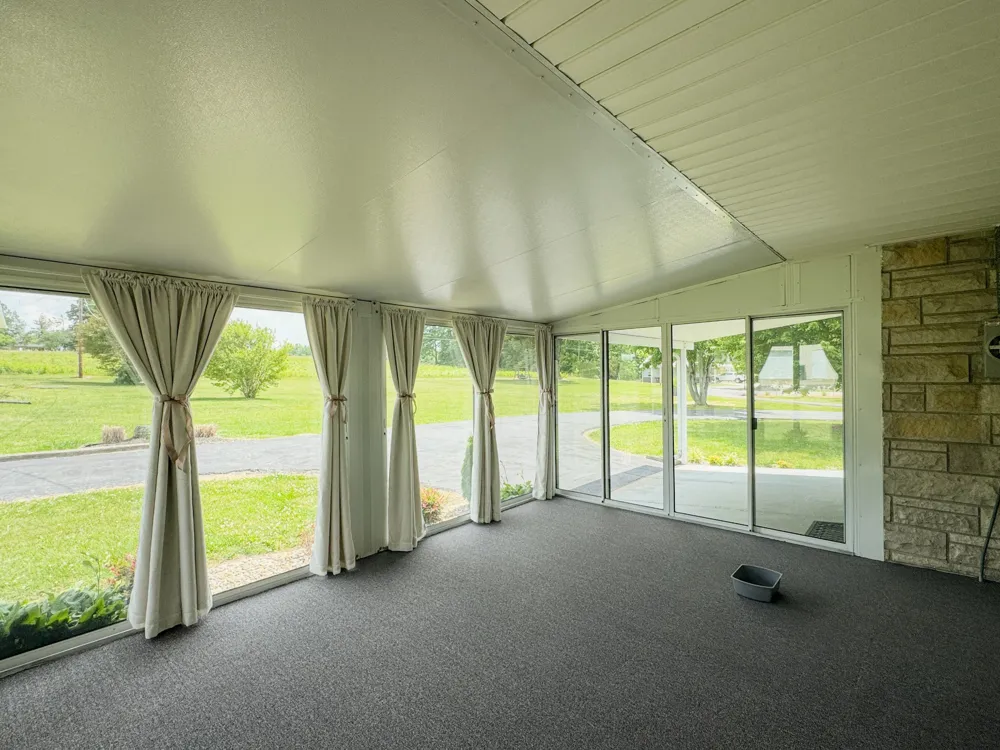 1406 Ellington Dr Lafayette, TN 37083