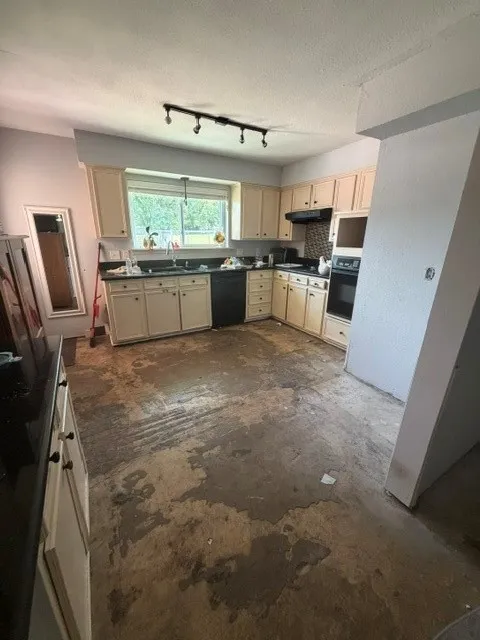 4 Glencove Circle Lucas, TX 75002