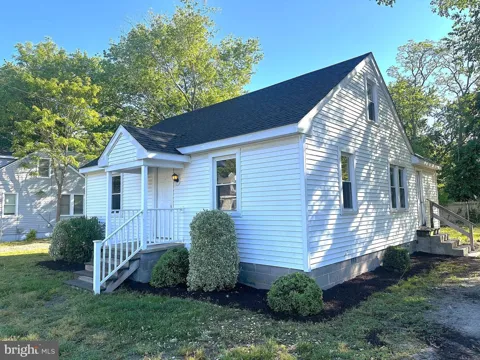 103 RUSSELL AVENUE