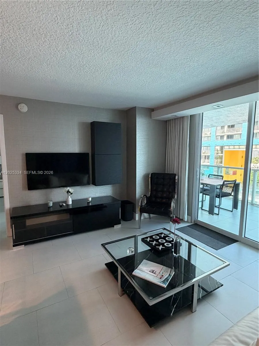 2101 Brickell Ave #1104 Miami, FL 33129