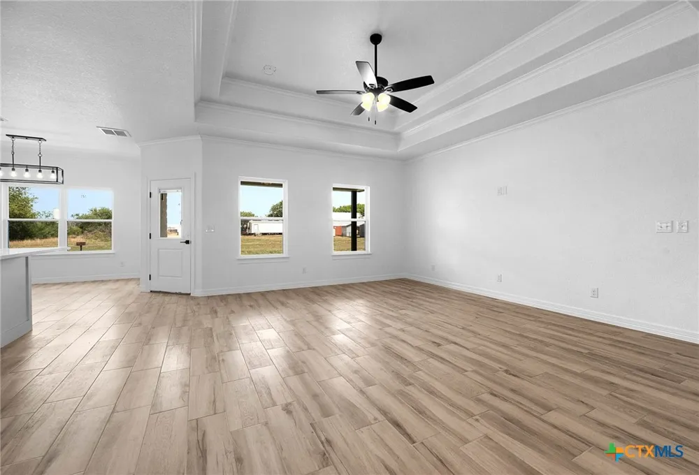 112 Rustic Woods Marion, TX 78124