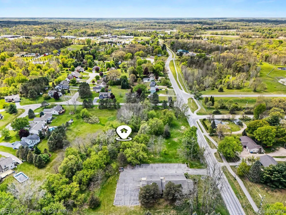 Silver Lake Road Road Fenton Charter Township, MI 48451