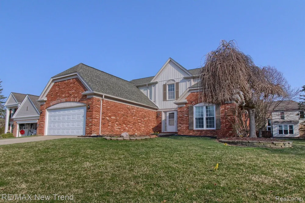 45331 COURTVIEW TRAIL Novi City, MI 48375