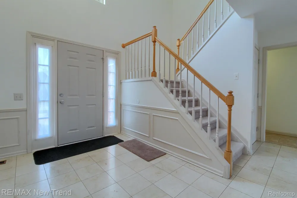 45331 COURTVIEW TRAIL Novi City, MI 48375