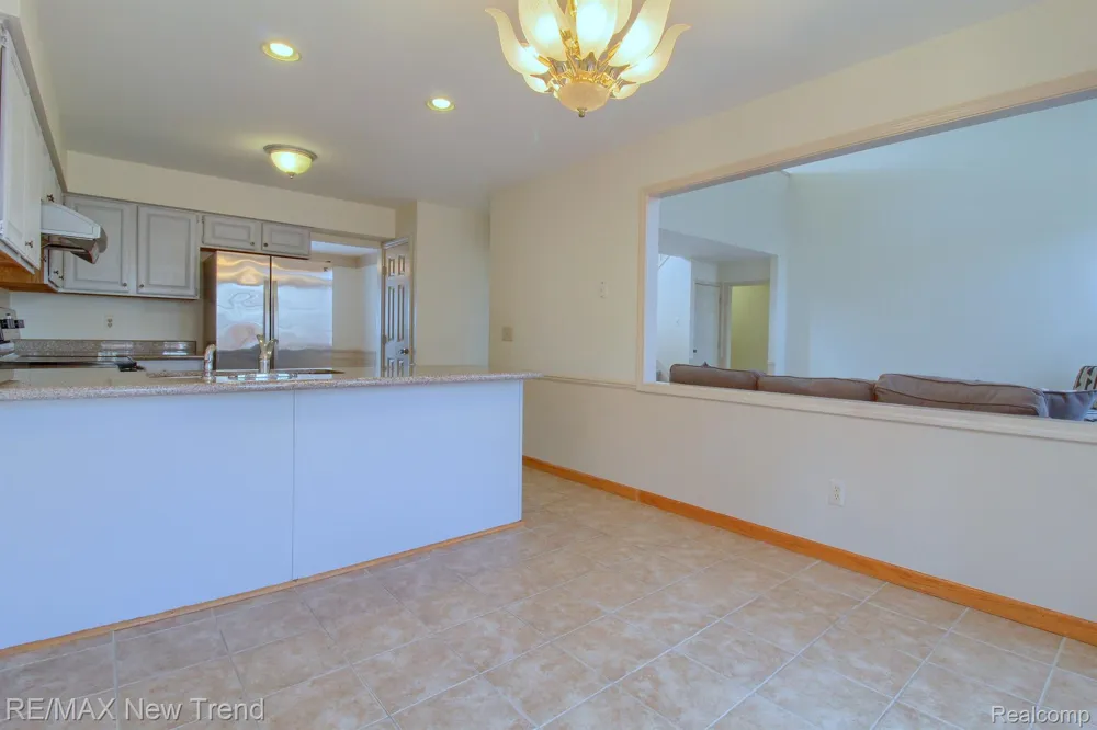 45331 COURTVIEW TRAIL Novi City, MI 48375