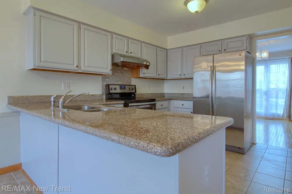45331 COURTVIEW TRAIL Novi City, MI 48375