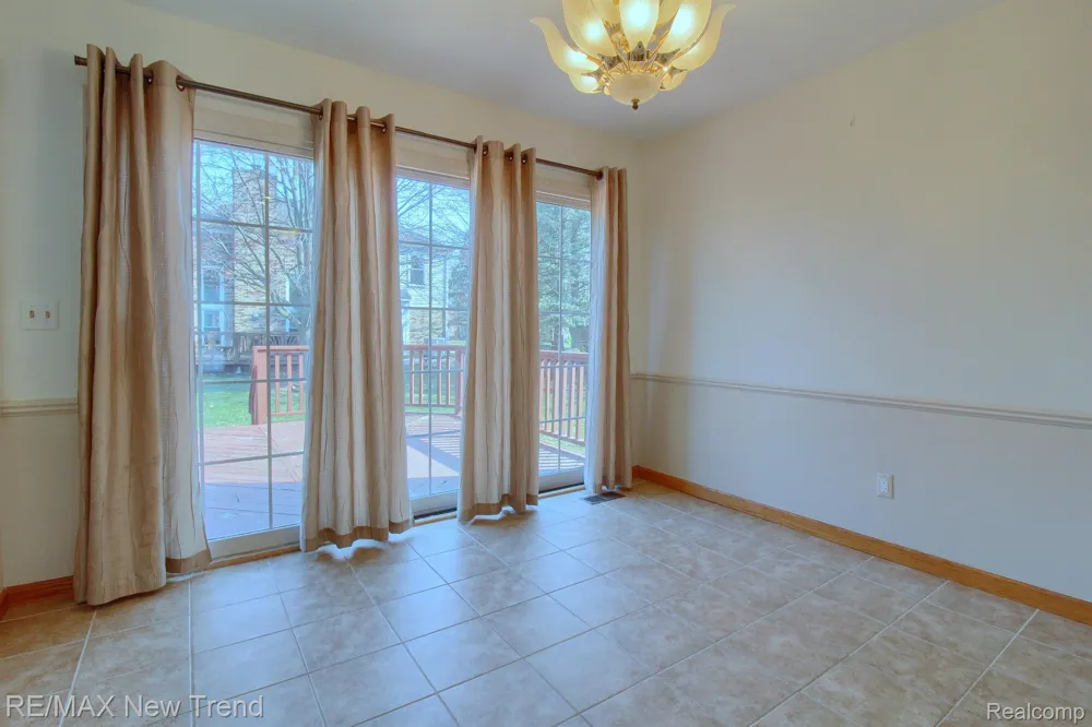 45331 COURTVIEW TRAIL Novi City, MI 48375