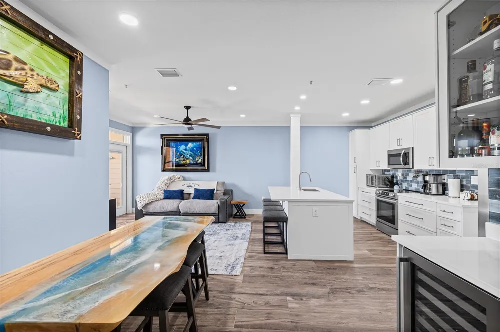 5000 CULBREATH KEY WAY #9-216 Tampa, FL 33611