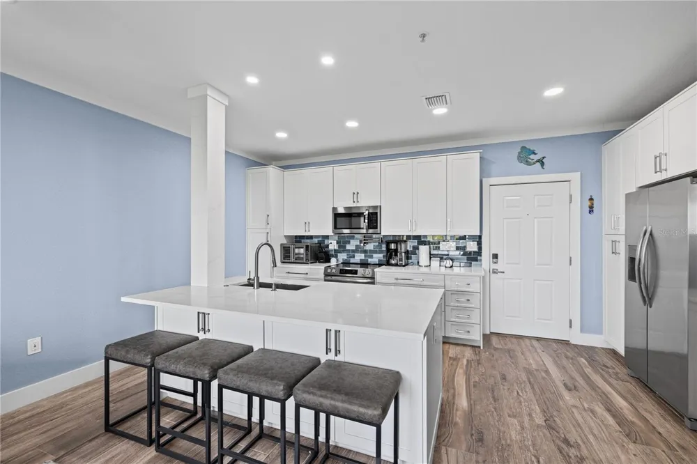 5000 CULBREATH KEY WAY #9-216 Tampa, FL 33611