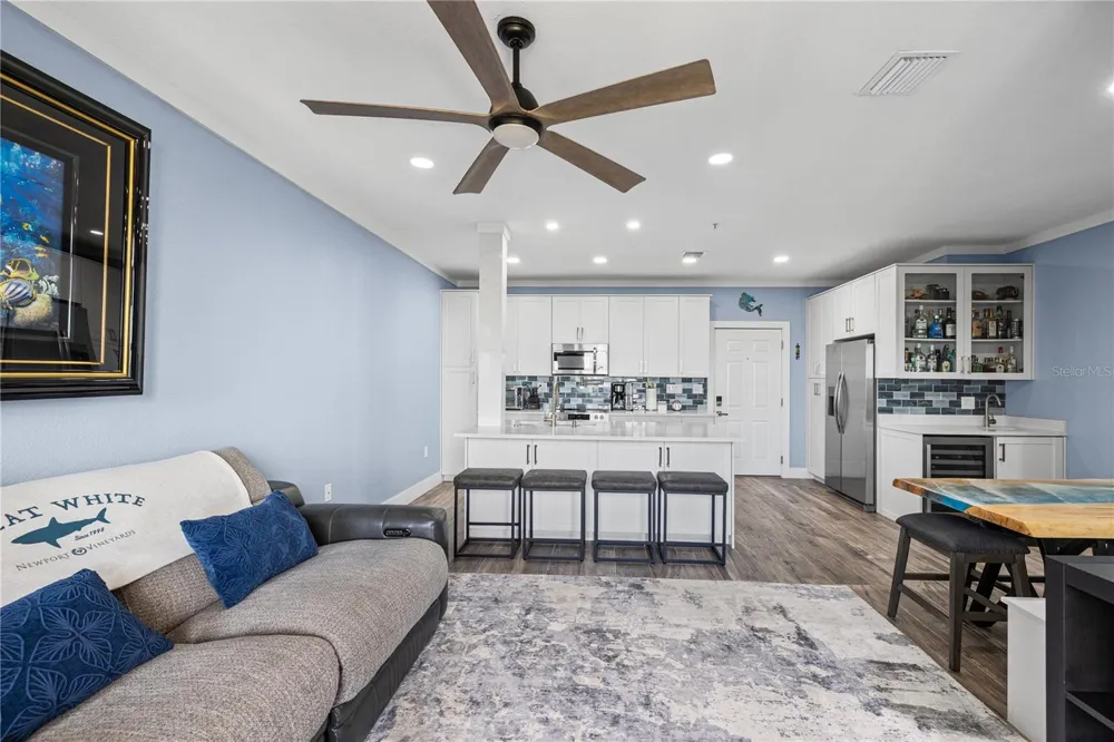 5000 CULBREATH KEY WAY #9-216 Tampa, FL 33611