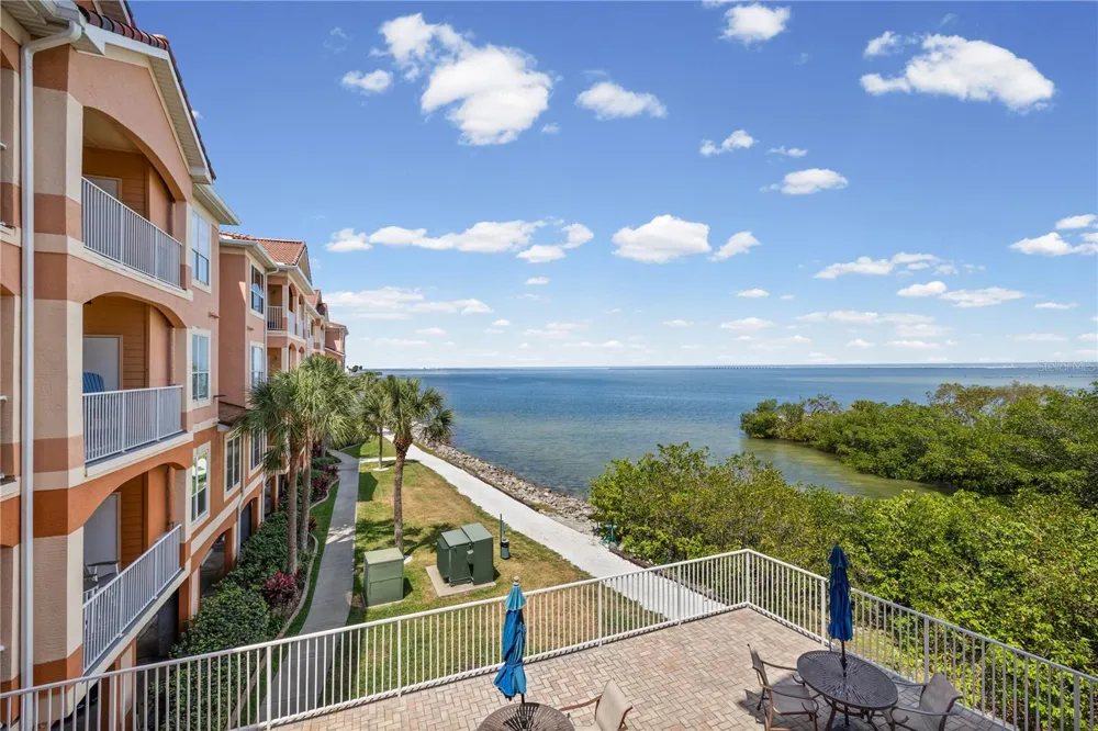 5000 CULBREATH KEY WAY #9-216 Tampa, FL 33611