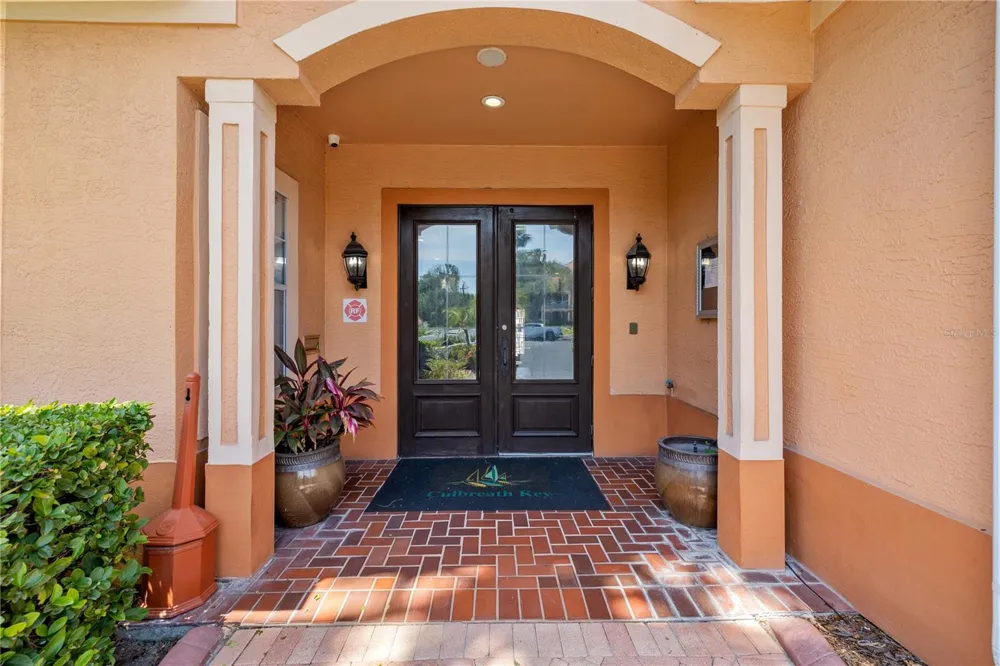 5000 CULBREATH KEY WAY #9-216 Tampa, FL 33611