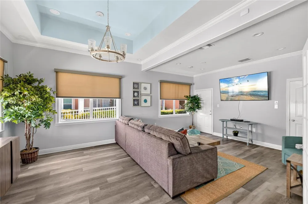 5000 CULBREATH KEY WAY #9-216 Tampa, FL 33611