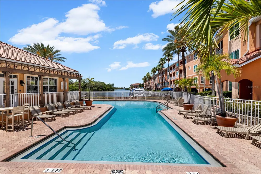 5000 CULBREATH KEY WAY #9-216 Tampa, FL 33611