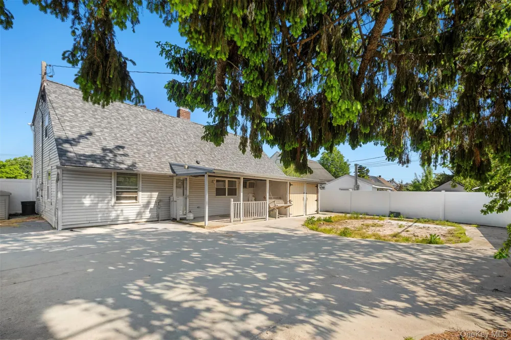 22 Lowland Road Levittown, NY 11756