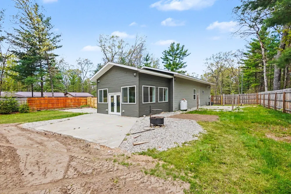 1581 Lone Pine Drive Baldwin, MI 49304