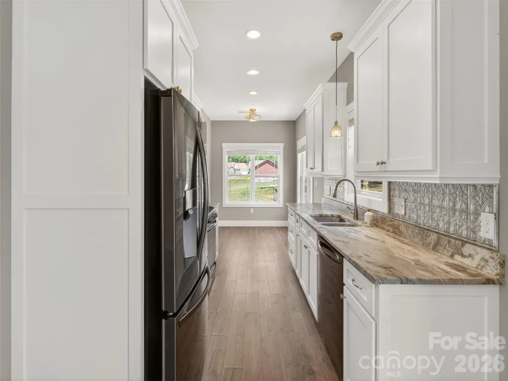 133 Asher Lane Etowah, NC 28729