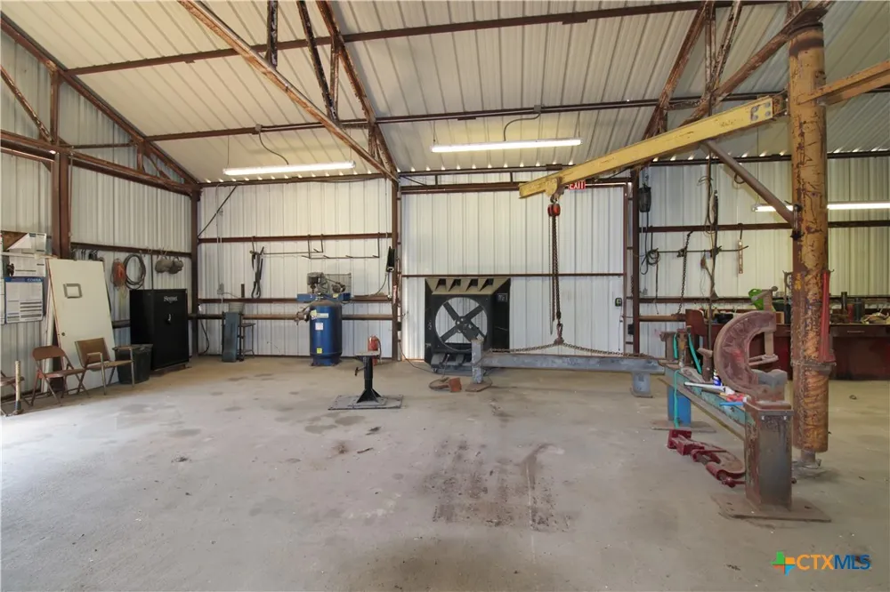 6235 Fourwinds Drive Bryan, TX 77808