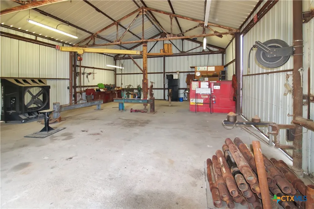 6235 Fourwinds Drive Bryan, TX 77808
