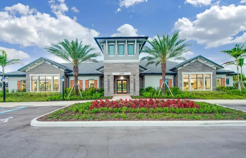2163 Appleton Cir S Oakland Park, FL 33309