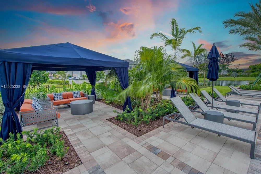 2163 Appleton Cir S Oakland Park, FL 33309