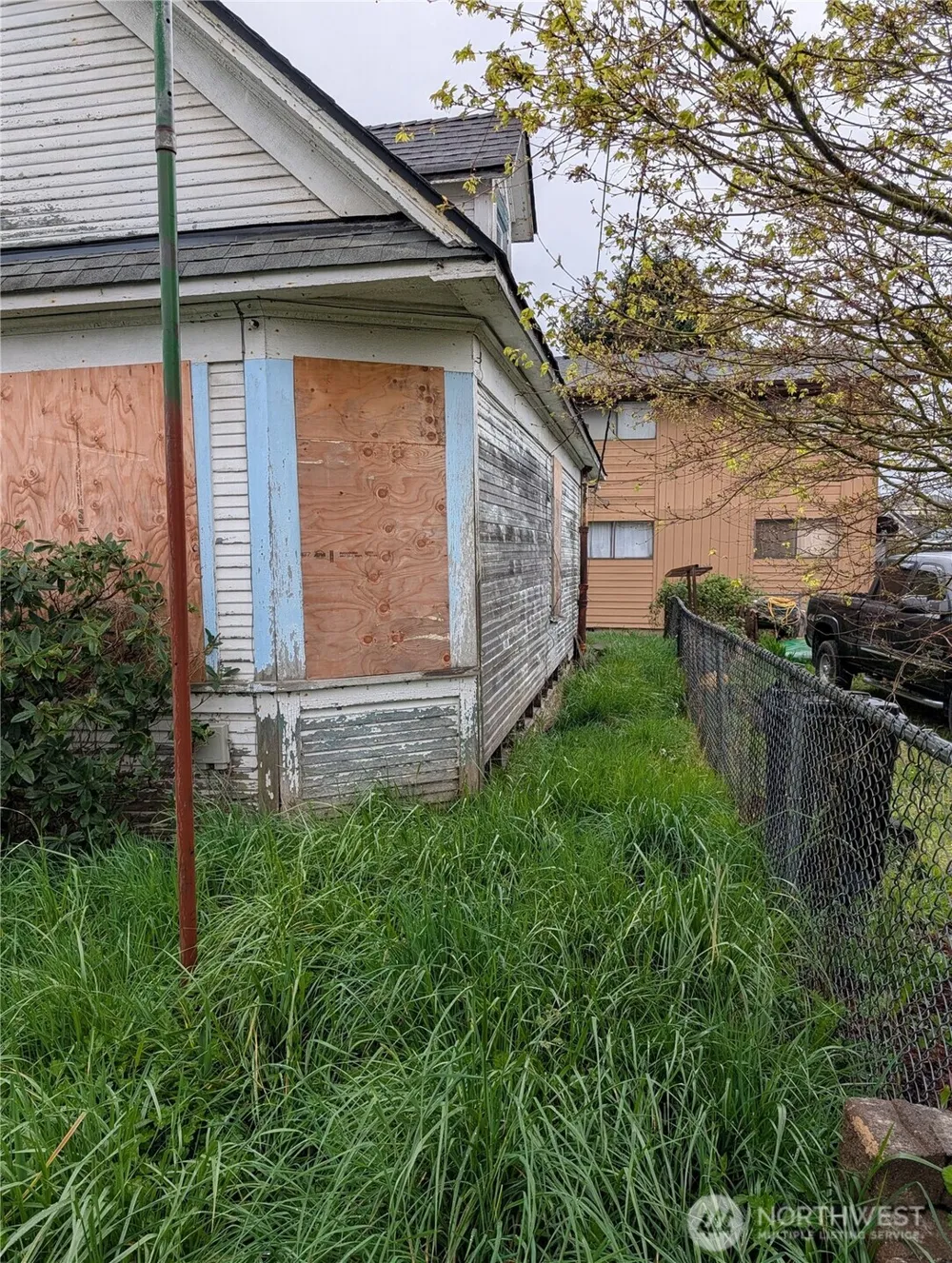 603 6th Street Hoquiam, WA 98550