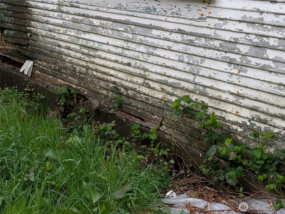 603 6th Street Hoquiam, WA 98550