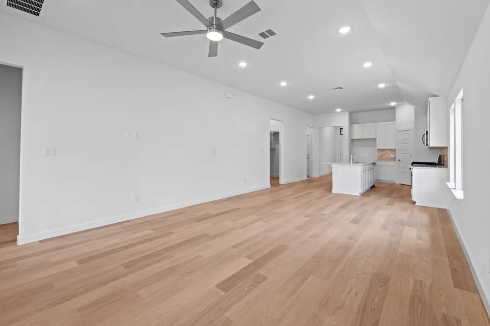 111 Malibu Hutto, TX 78634