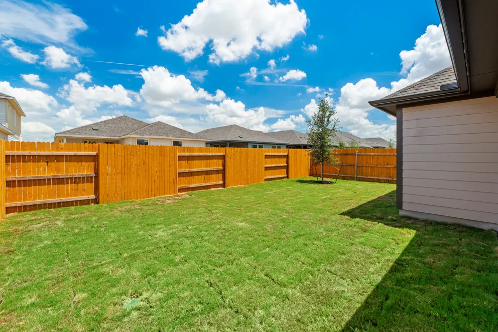 111 Malibu Hutto, TX 78634