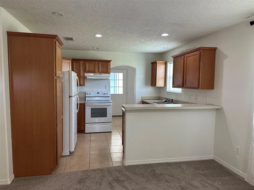 107 W Colorado Sky Street Ellinger, TX 78938
