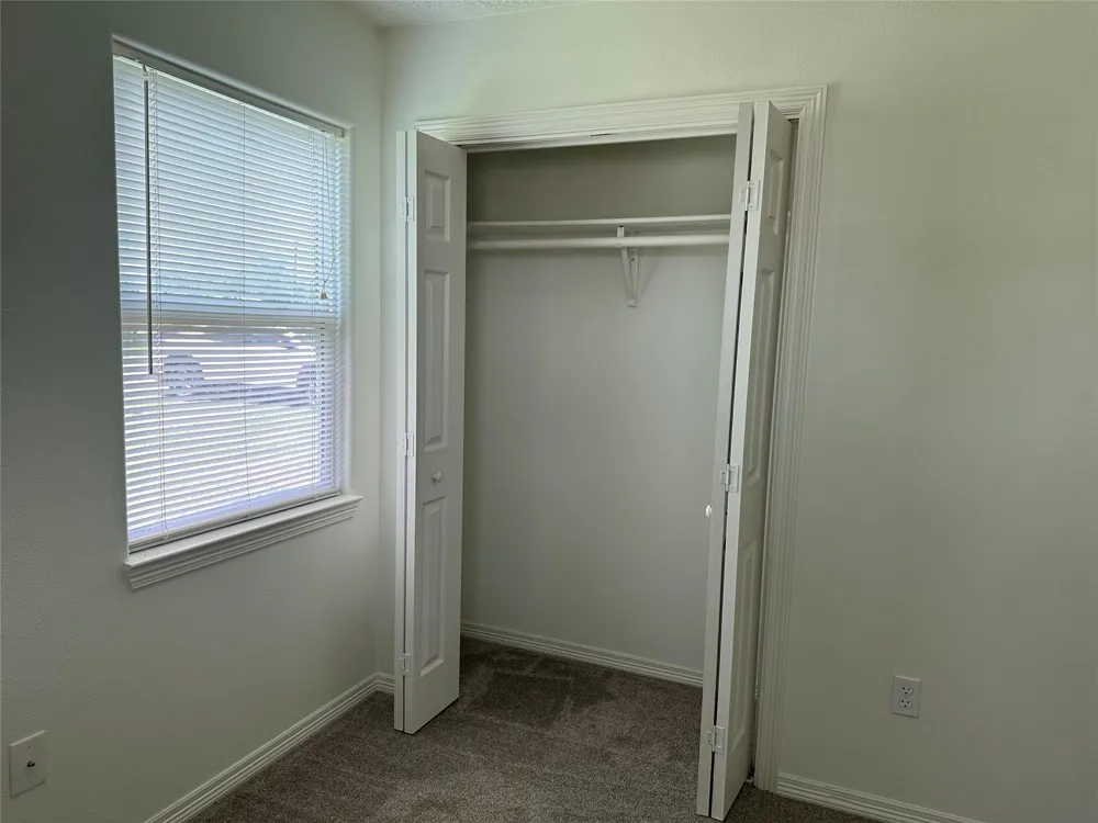 107 W Colorado Sky Street Ellinger, TX 78938