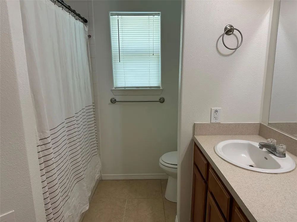 107 W Colorado Sky Street Ellinger, TX 78938
