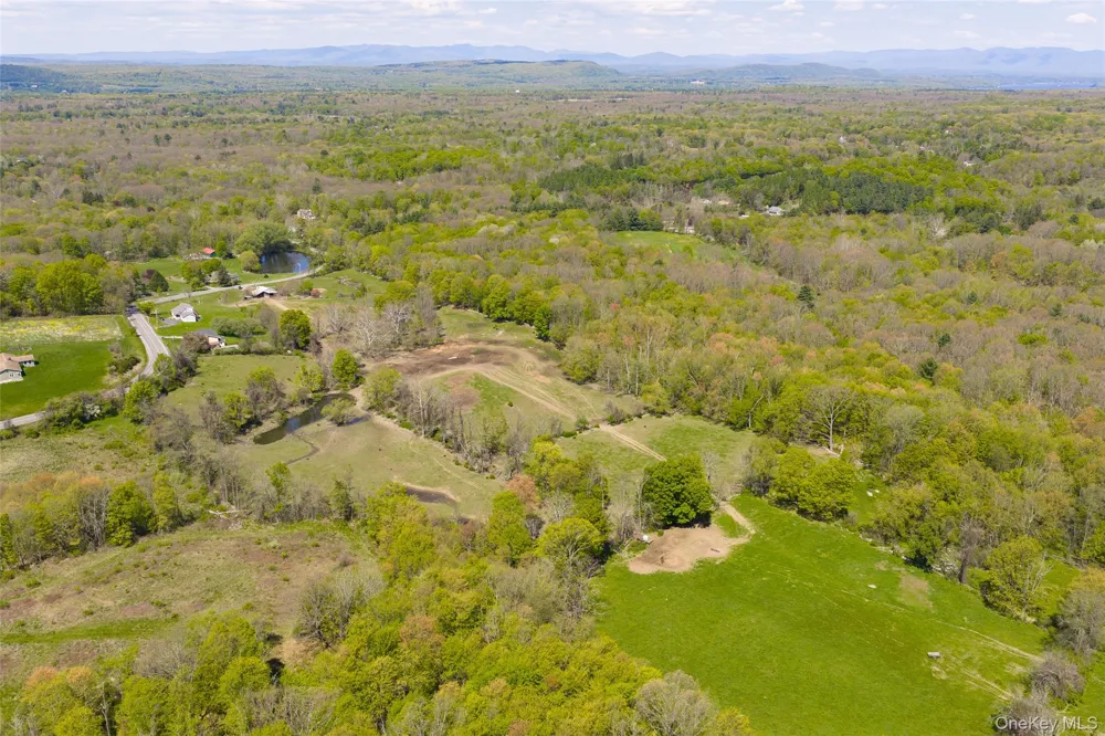 252 Crum Elbow Road Hyde Park, NY 12538