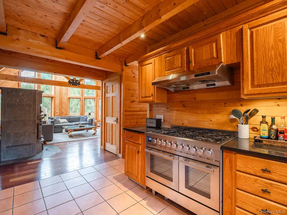 252 Crum Elbow Road Hyde Park, NY 12538