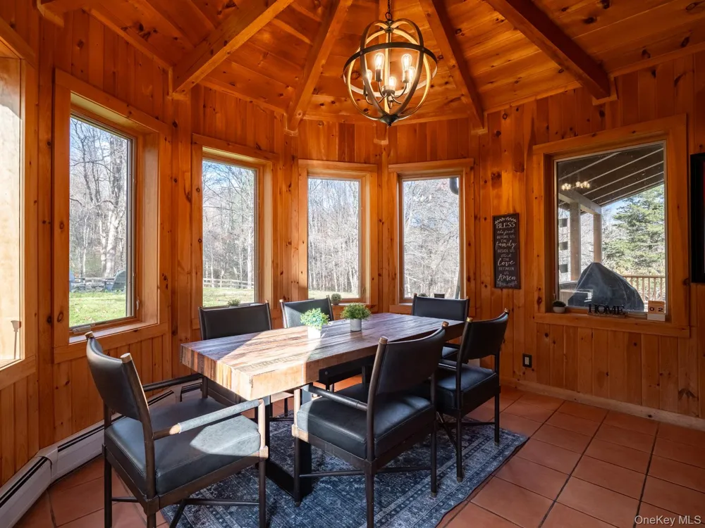 252 Crum Elbow Road Hyde Park, NY 12538