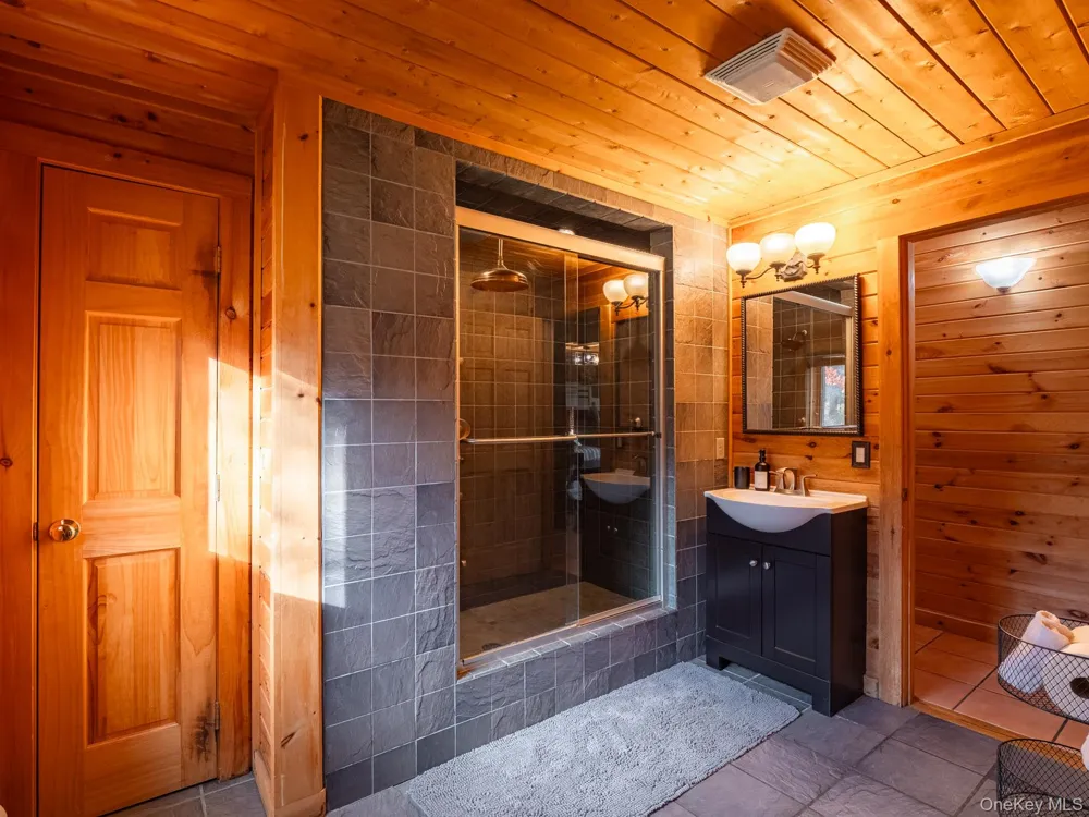 252 Crum Elbow Road Hyde Park, NY 12538