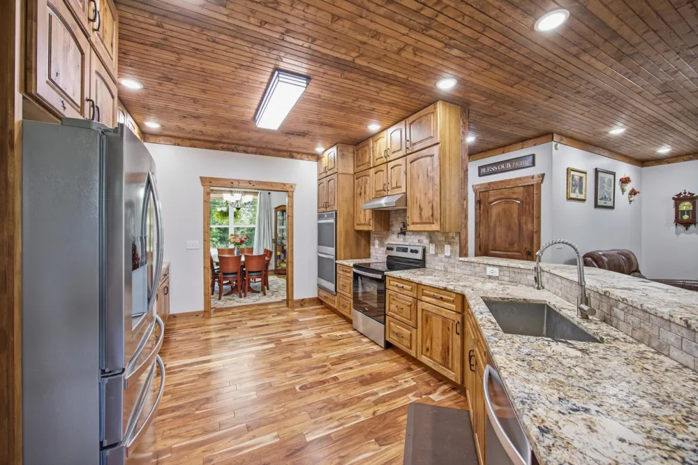 430 Gray Creek Road Graysville, TN 37338