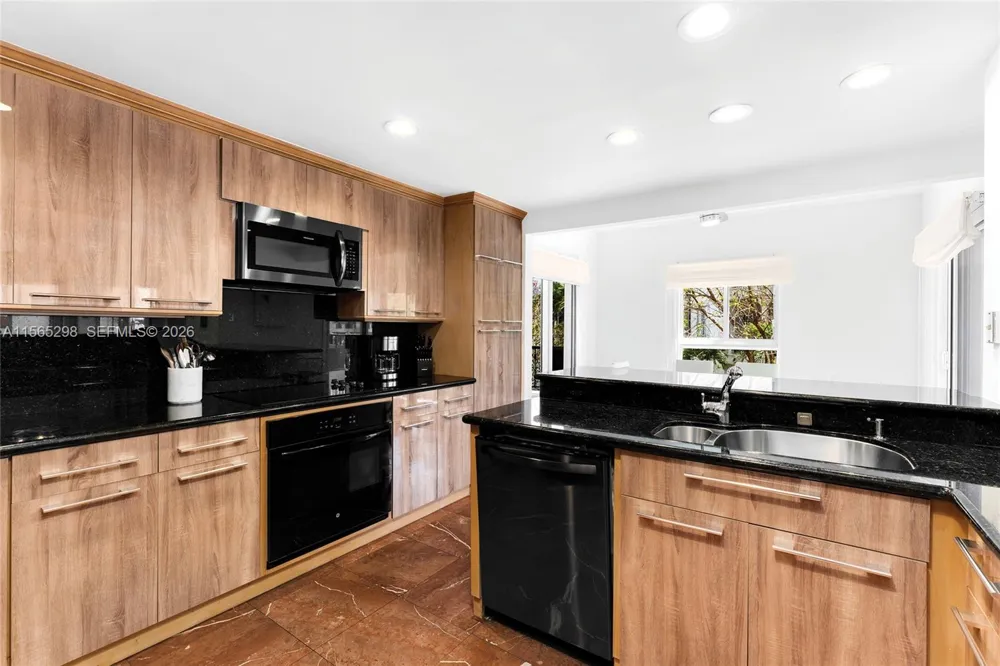 2221 Fisher Island Dr #3201 Miami Beach, FL 33109